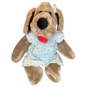 Vintage Girl Wrinkles Dog Hand Puppet Plushie Ganz Bros